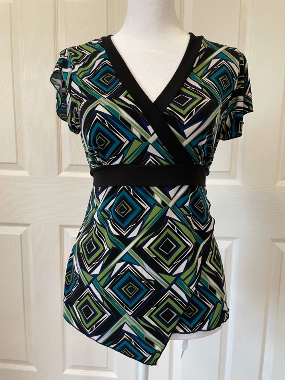 Geometric Wrap Tunic Top in Blue & Green with Black Trim Size Medium